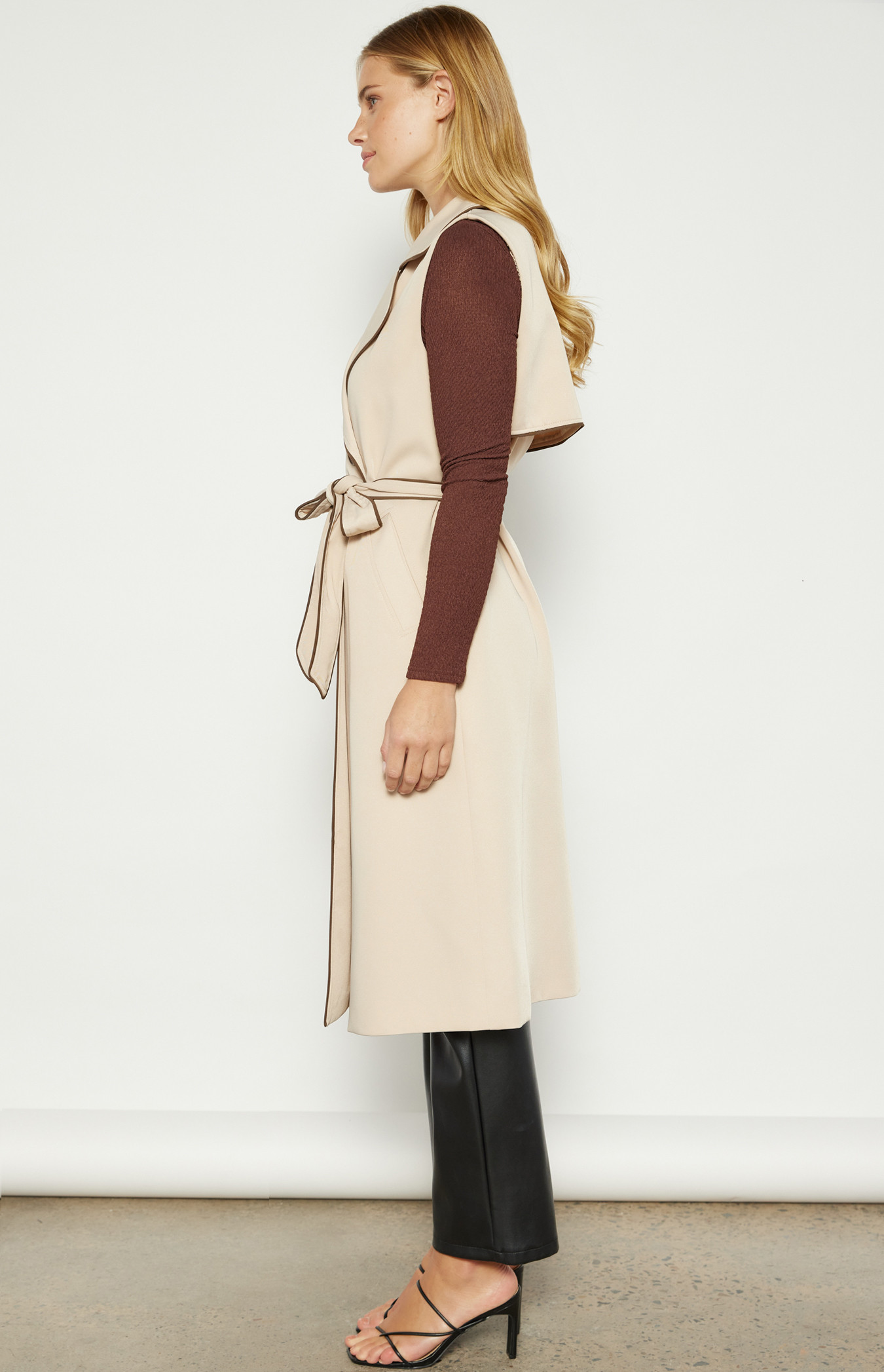 Contrast Stitching Longline Sleeveless Trench Coat (WJT228B