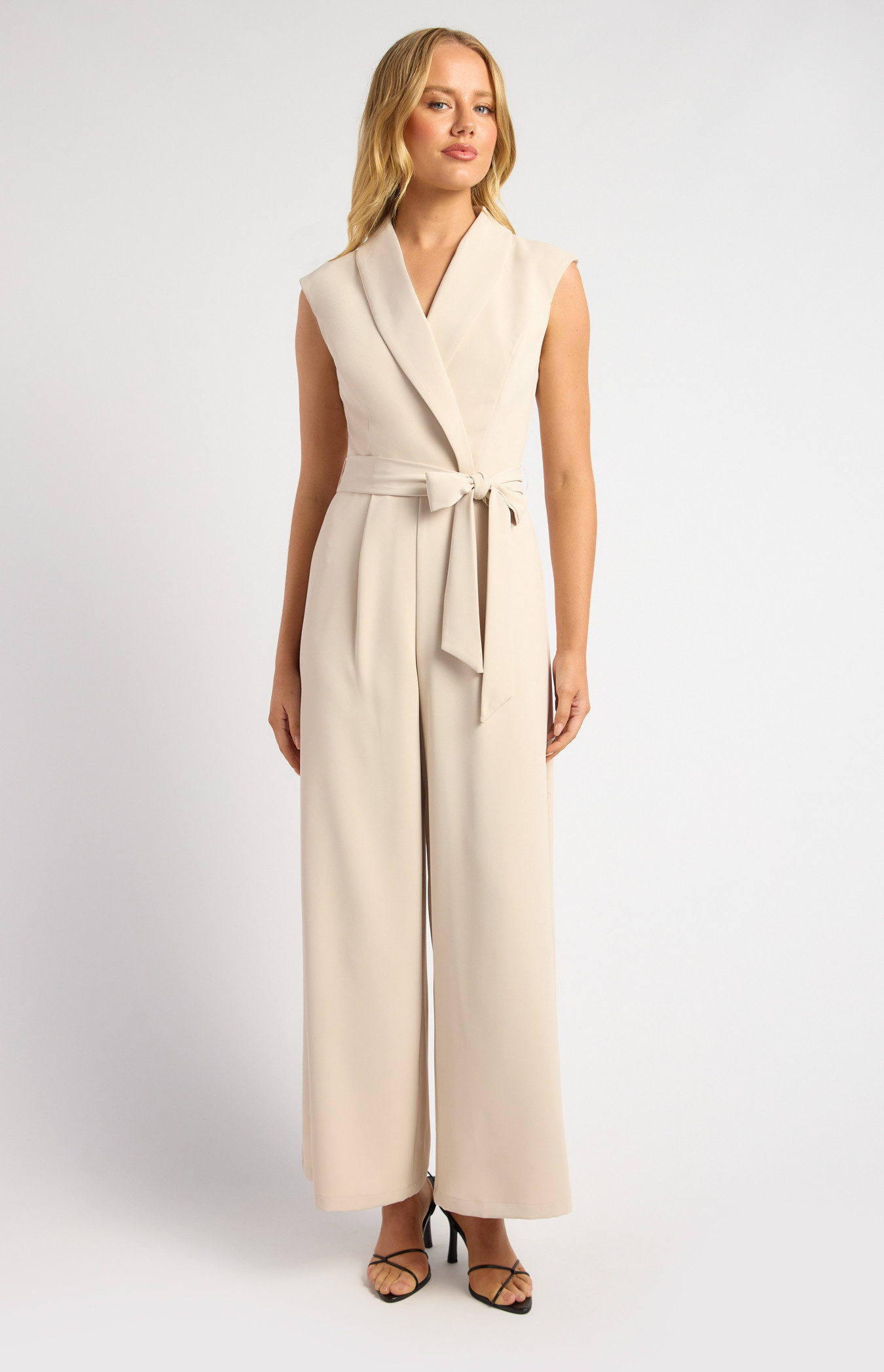 Cap Sleeves Curved Collar Detail Jumpsuit (SJP612A)