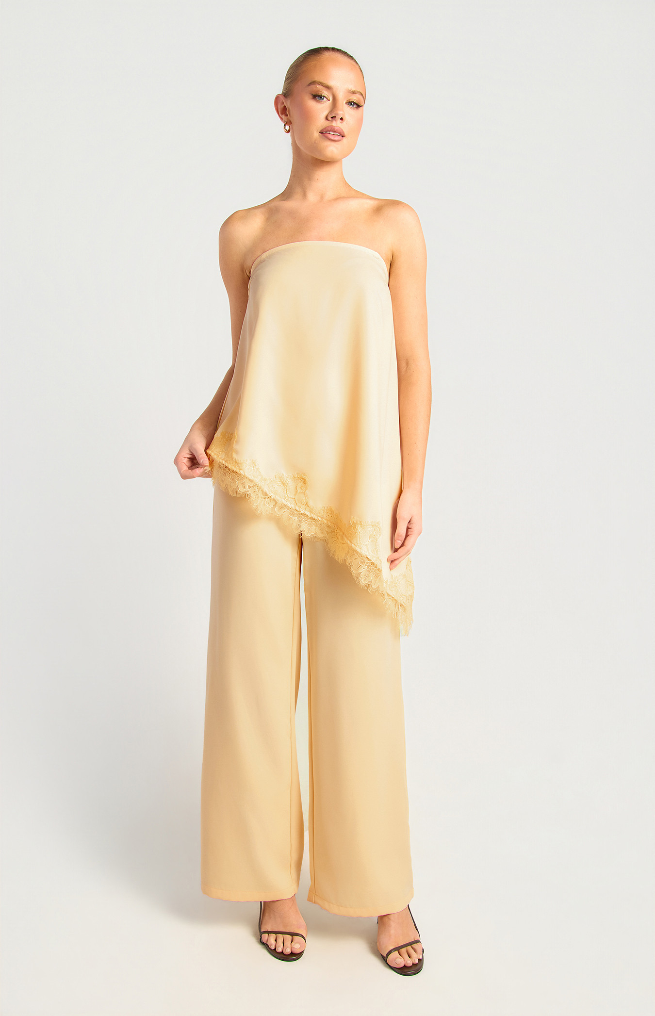 Strapless Diagonal Lace Hem Top And Pants Set (SSE603B)