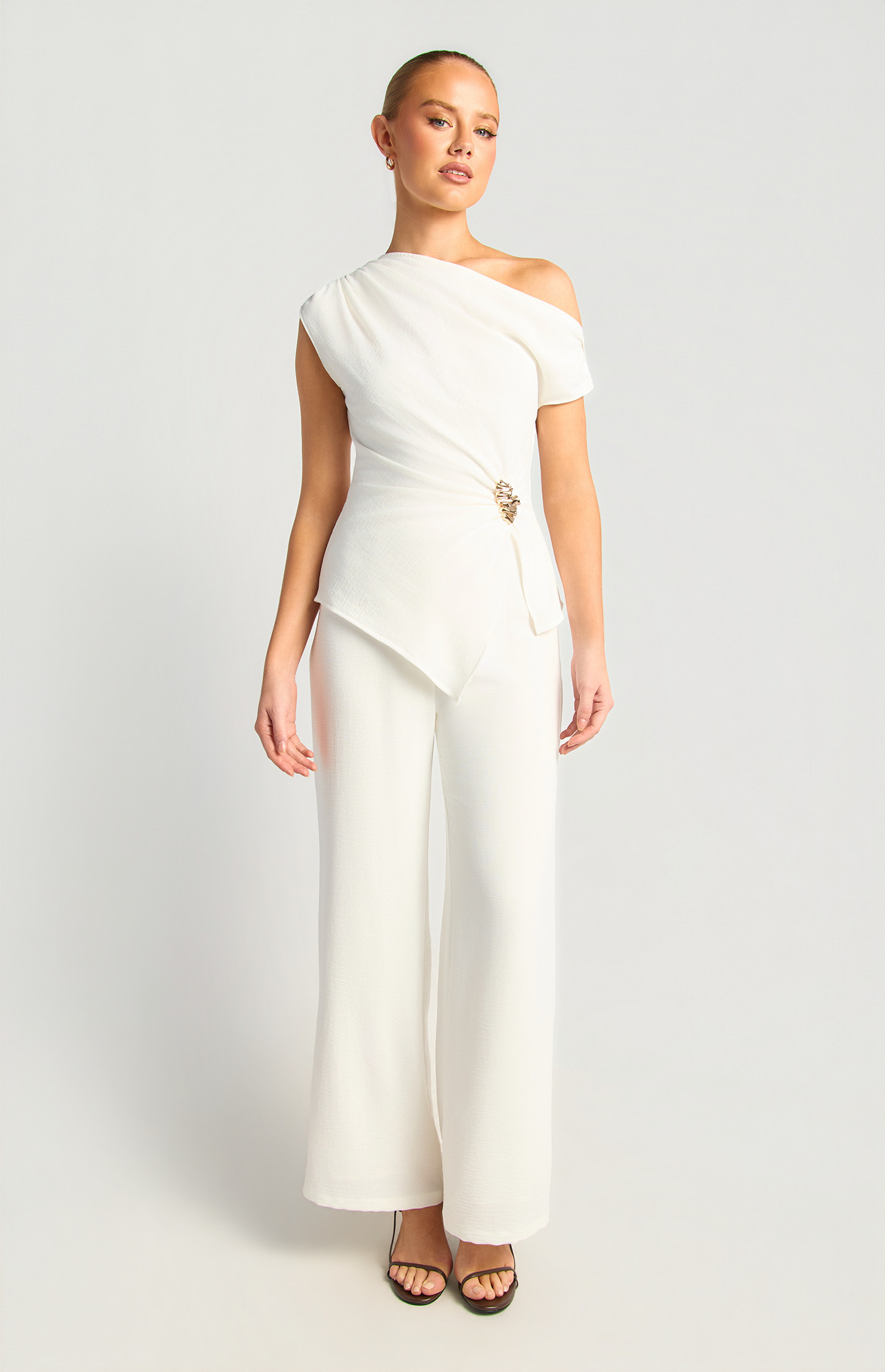Asymmetric Neckline Gold Buckle Top And Pants Set (SSE614B)