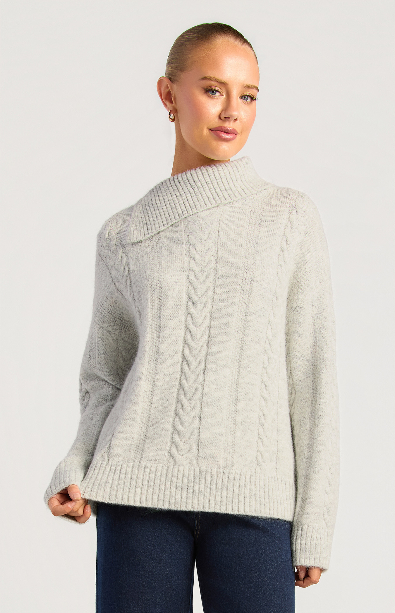 Scarf Collared Detail Cable Knit Jumper (WKN893)