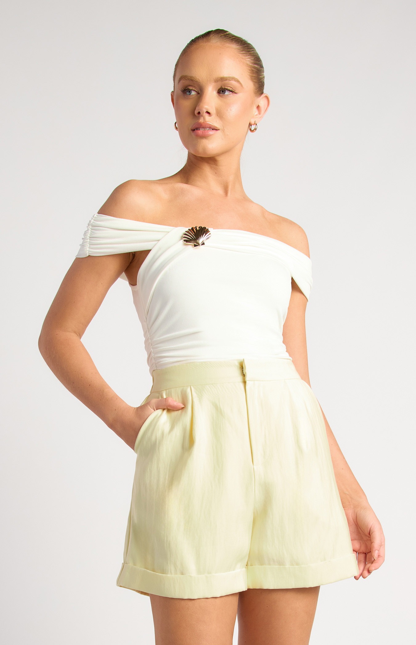 Off Shoulder Bodysuit With Detachable Gold Seashell Buckle (WTO730B) 