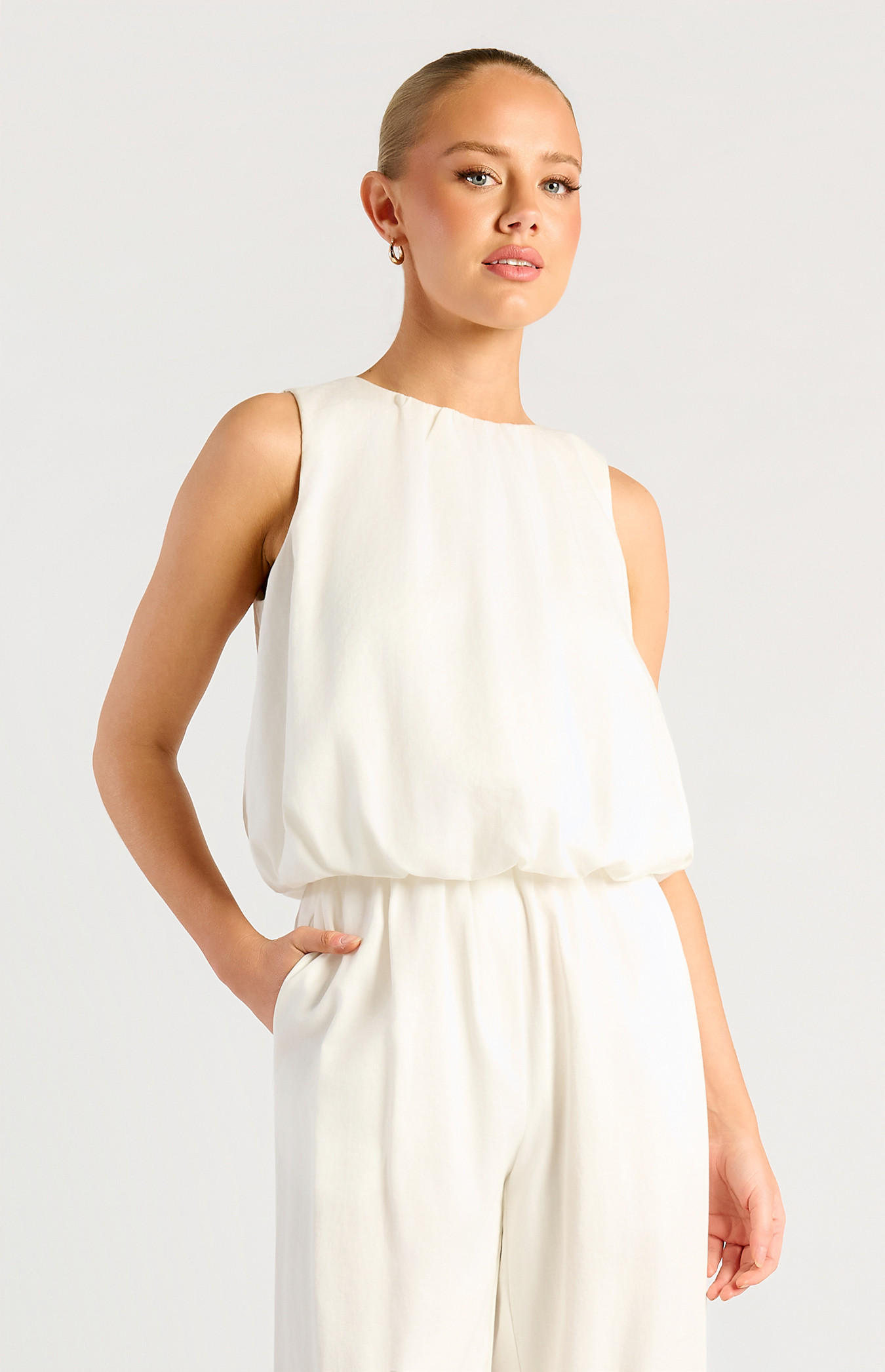 Ruched Neckline Detail Bubble Hem Top (WTO899B)