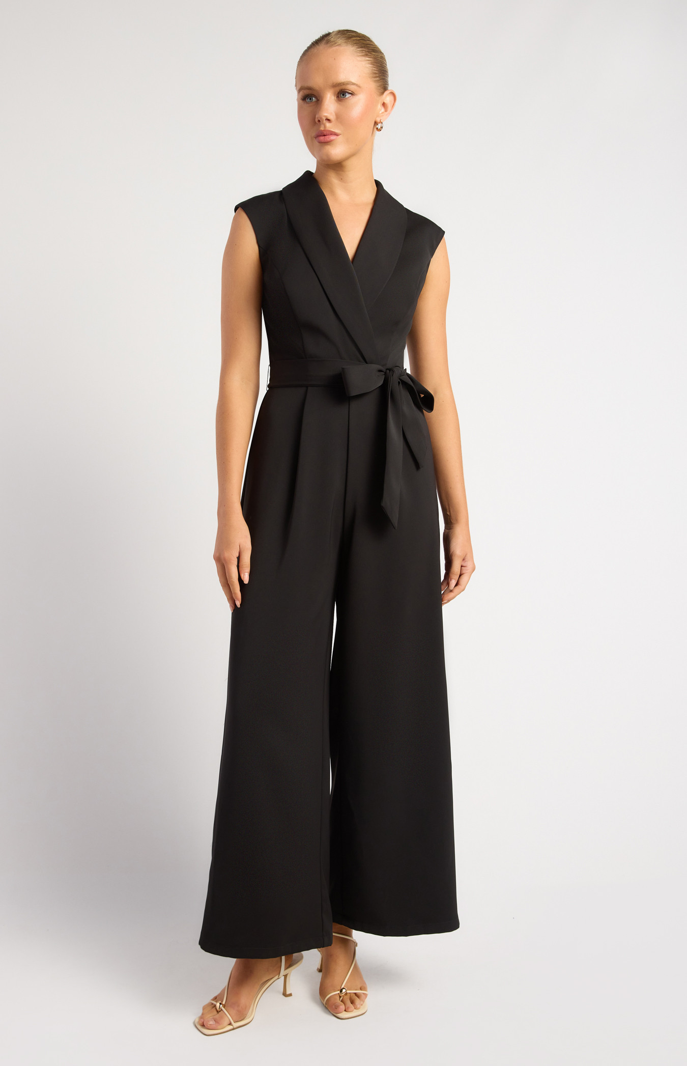 Cap Sleeves Curved Collar Detail Jumpsuit (SJP612A)