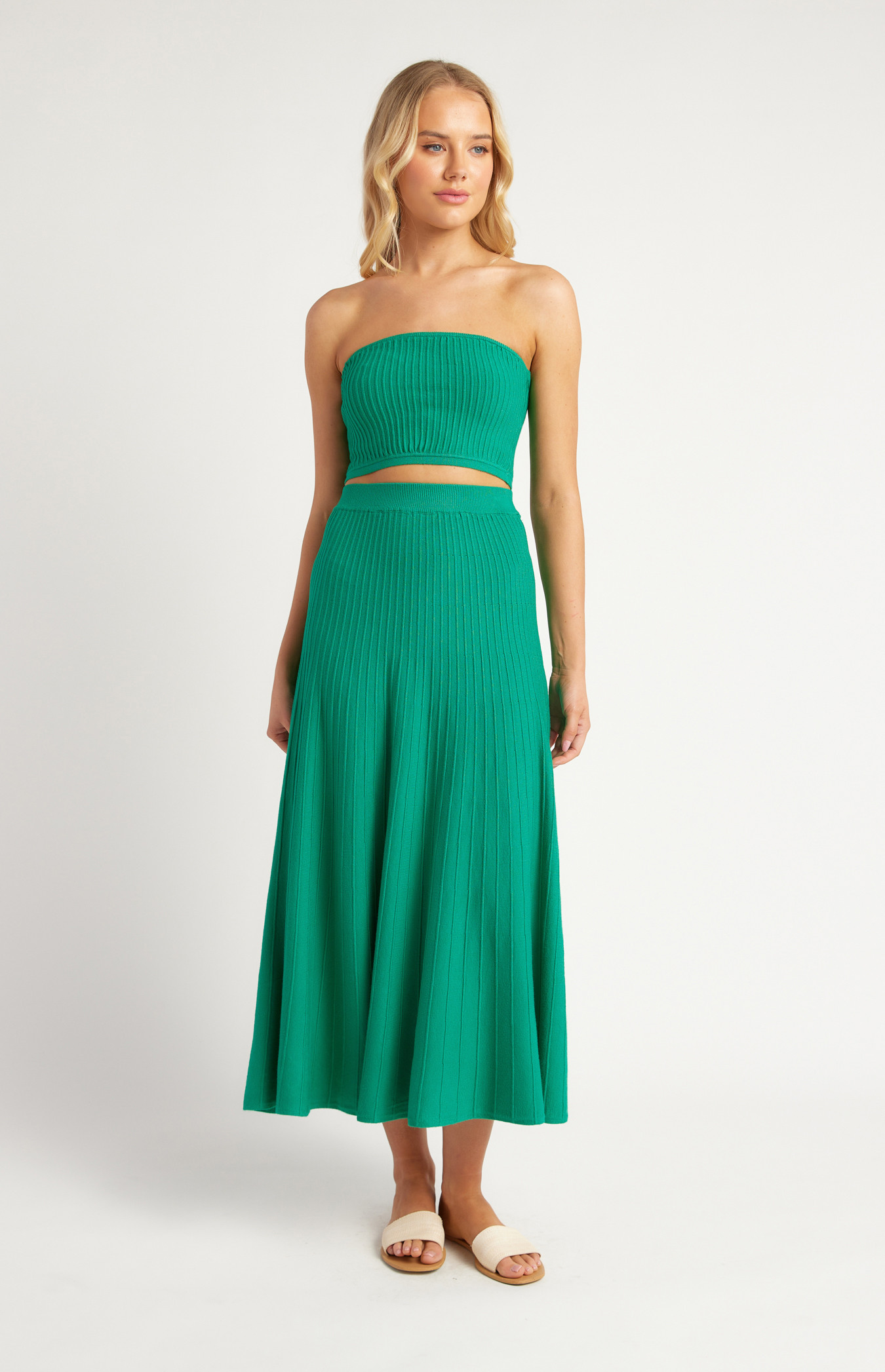 Sienna Ribbed Knit Top & Midi Skirt Set – Soft Grey Contrast Detail