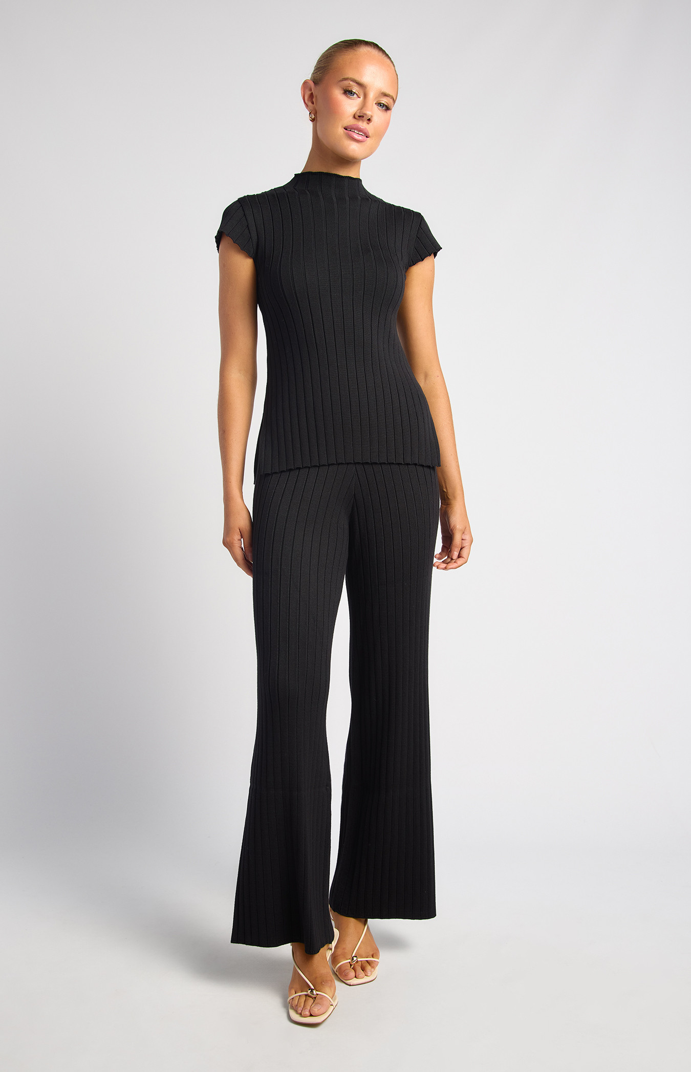 Wide Rib Knit Top And Pants Set (SKN962)