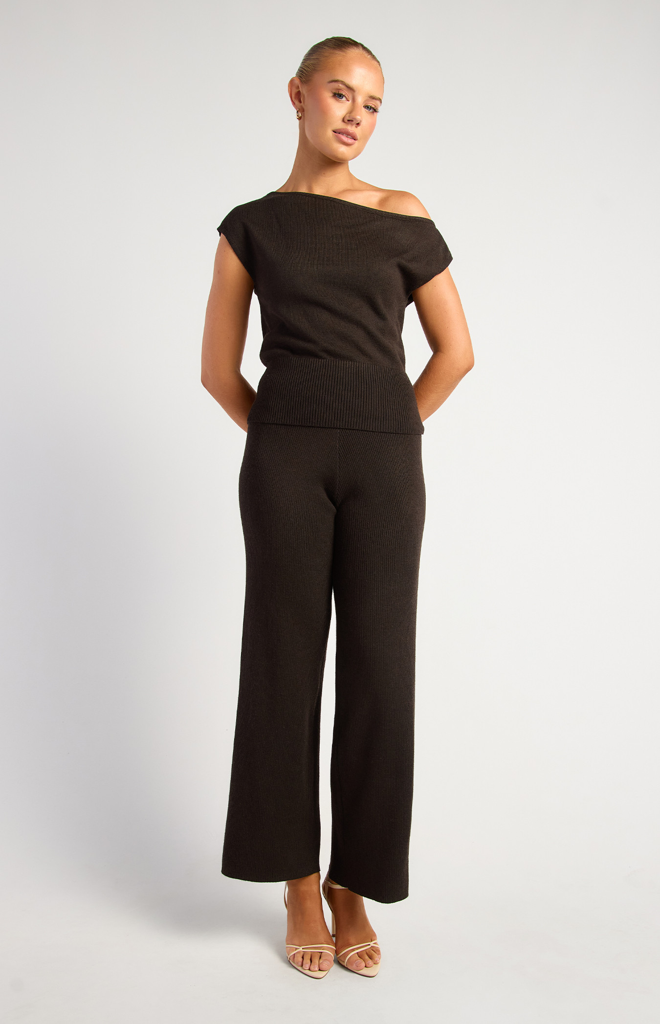 Cinched Waist Ribbing Knit Top And Pants Set (SKN965)