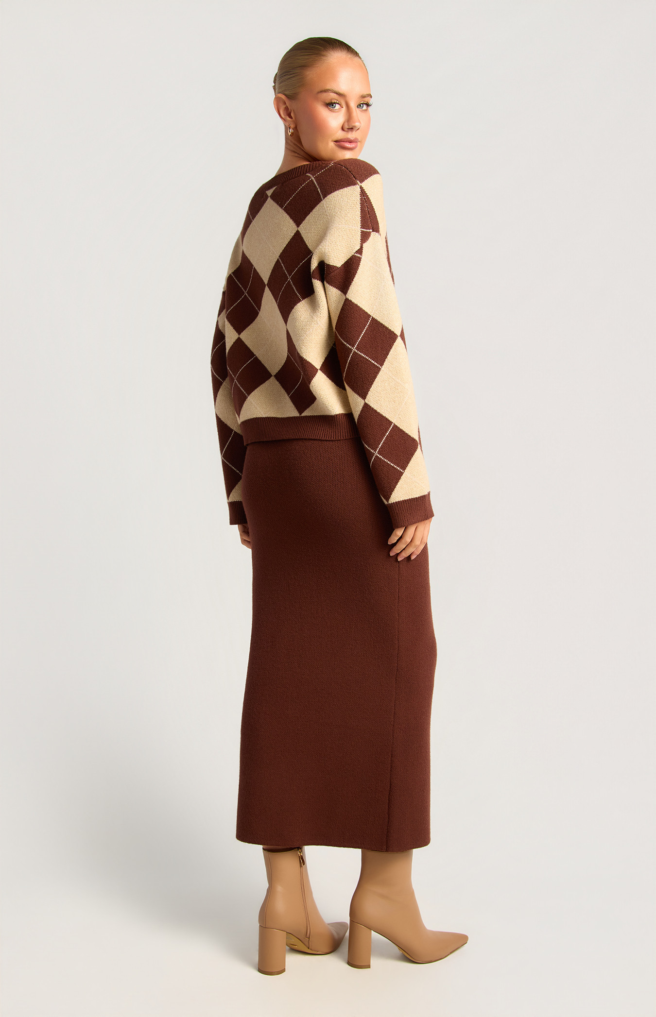 Argyle Knit Top And Skirt Set (SKN998)