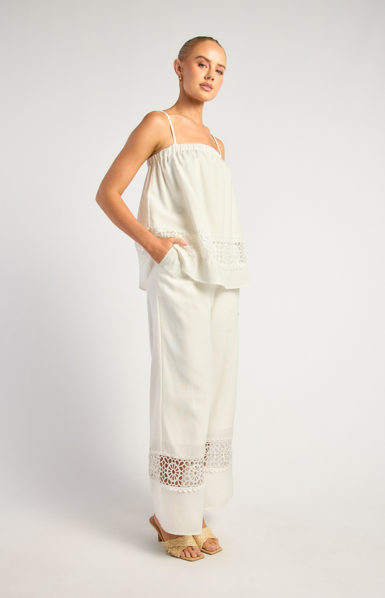 Embroidery Lace Trim Set (SSE551A)