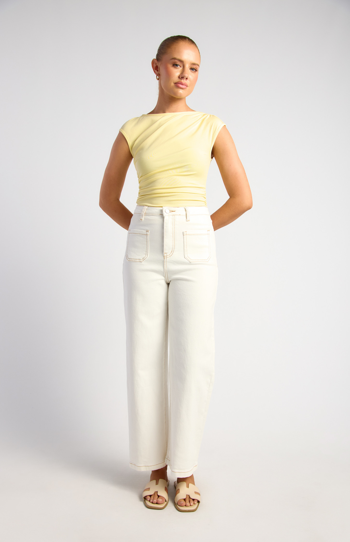 Patch Pocket Detail Contrast Stitching Jeans (WDM344)