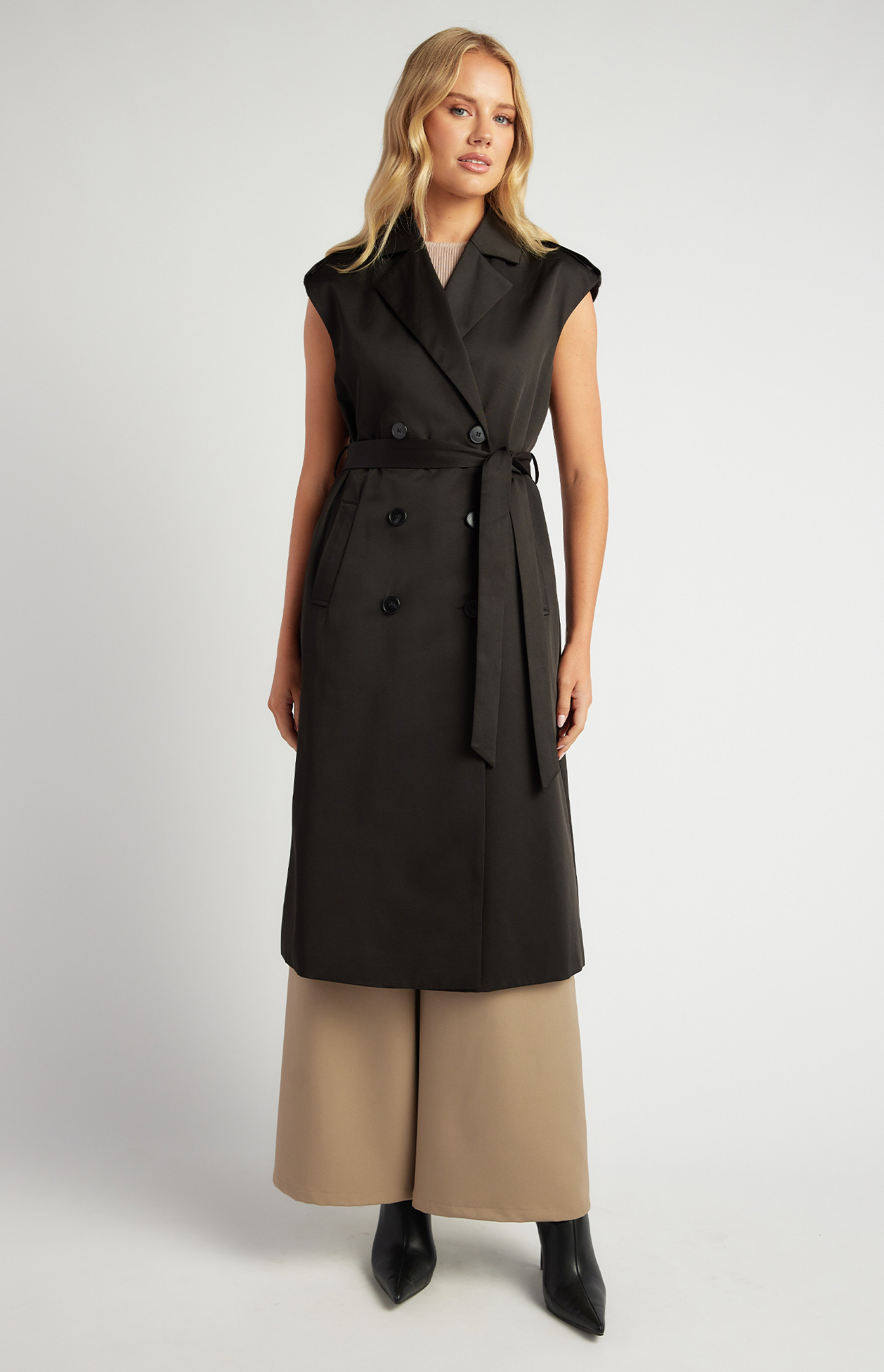 Sleeveless Vest Trench Coat with Shoulder Tabs and Button Details (WJT242B)