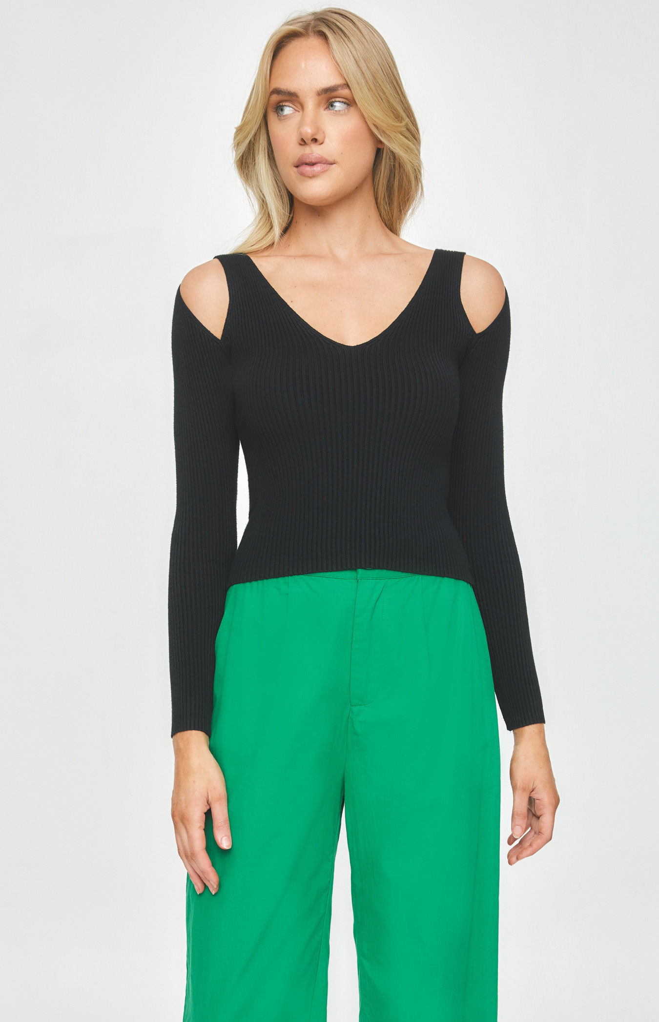cut out knit top