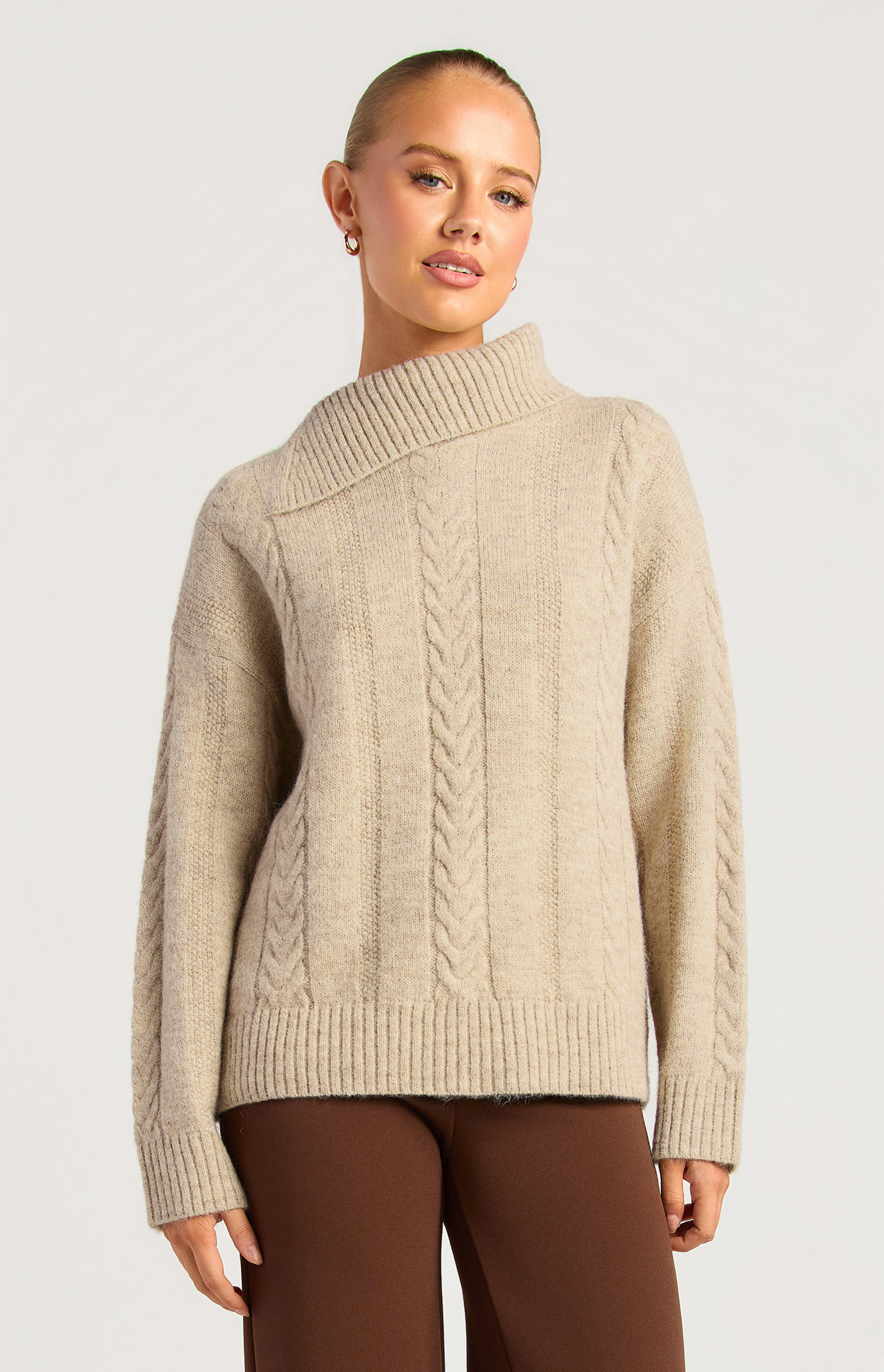 Scarf Collared Detail Cable Knit Jumper (WKN893)