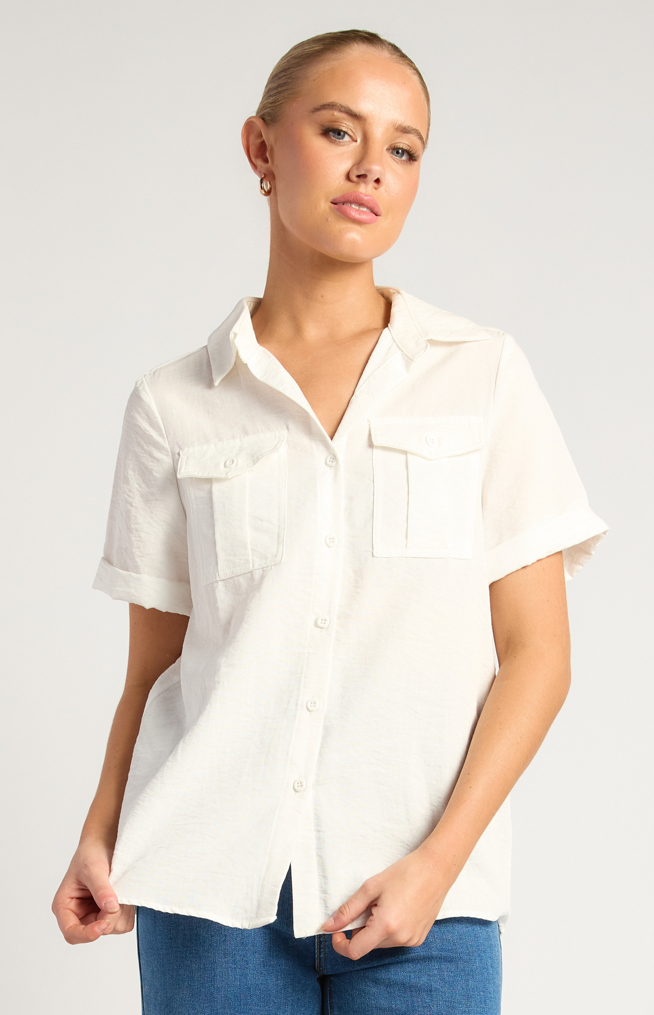 Utility Pocket Detail Short Sleeve Shirt (WTO657B)