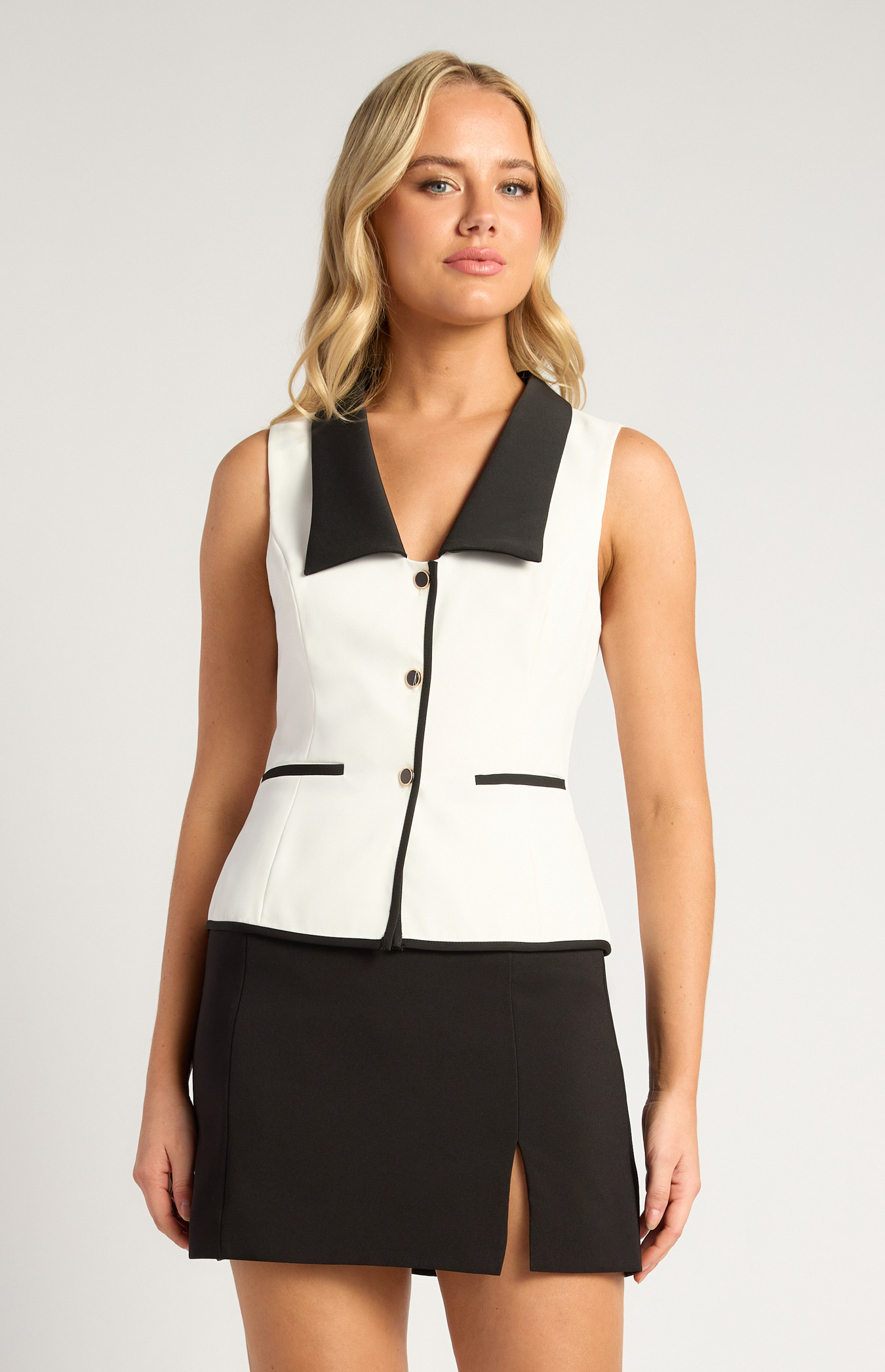 Contrast Collared Detail Vest Top With Gold Accent Buttons (WTO695B)