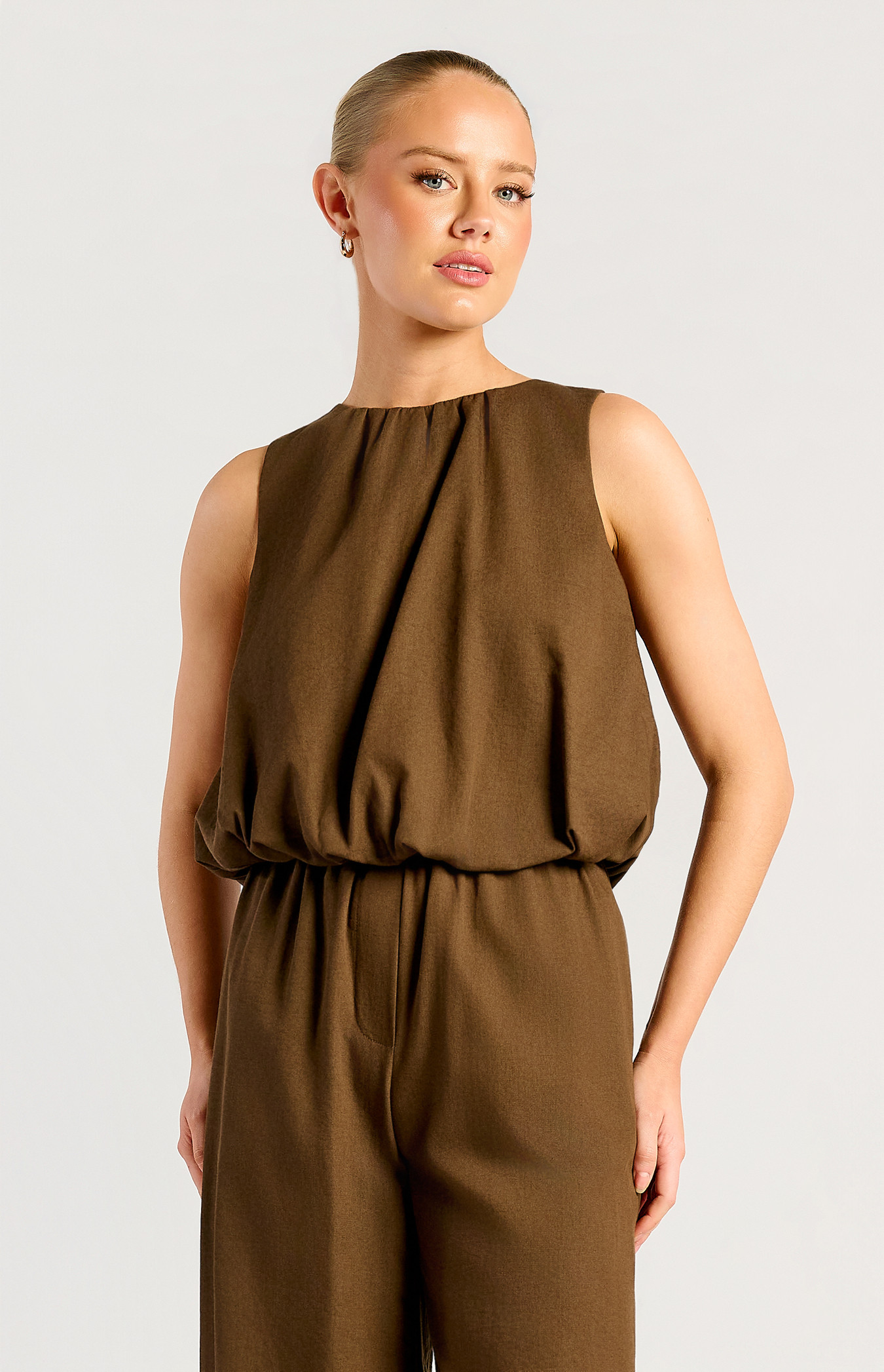 Ruched Neckline Detail Bubble Hem Top (WTO899B)